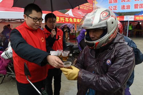 今日特码科普！摩托大军踏上返乡路,百科词条爱好