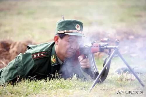 今日特码科普！入伍1年立一等功,百科词条爱好